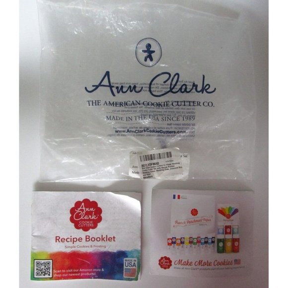 Ann Clark Cookie Cutters - 4 pc Wedding (Dress-Cake-Heart-Diamond Ring) USA New - Picture 2 of 11